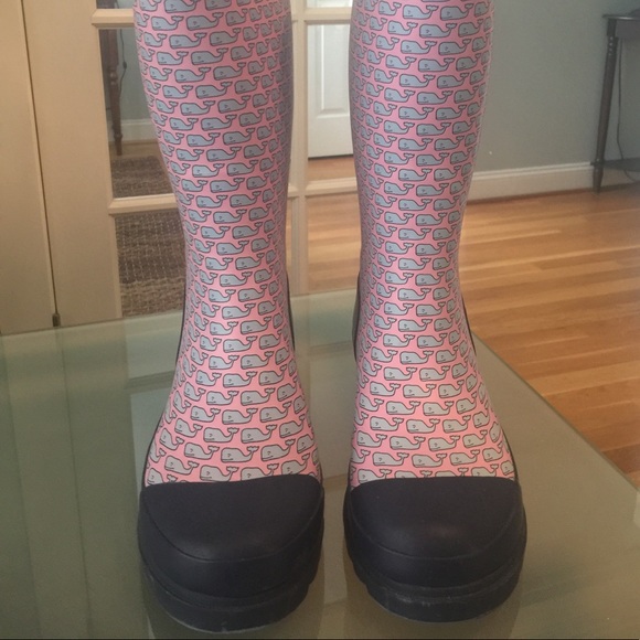 Vineyard Vines size 7, whale rain boots VGC - Picture 4 of 8